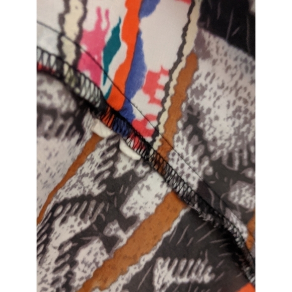 Show Me Your Mumu Carter Tunic in Aztec Print - Picture 7 of 7